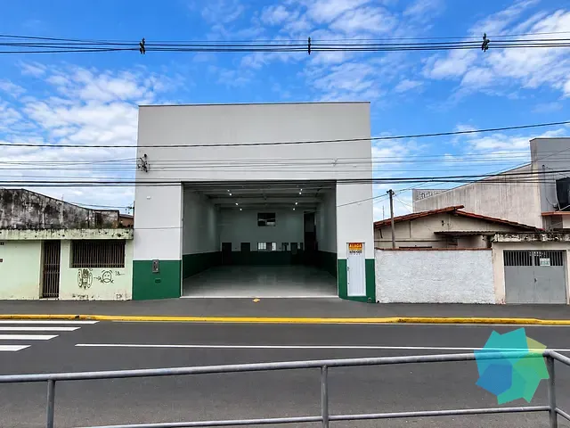 Galpão / Barracão com 250m², para alugar, no bairro Centro em Salto