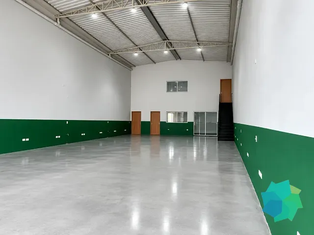 Galpão / Barracão com 250m², para alugar, no bairro Centro em Salto