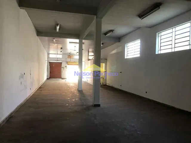 Galpão / Barracão com 490m², para alugar, no bairro Centro em Capivari