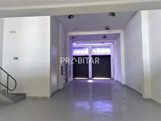 Galpão / Barracão com 240m², para alugar, no bairro Vila Leopoldina em São Paulo