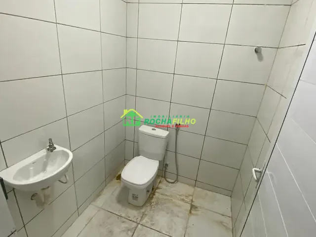 Galpão / Barracão 1 quarto e 1 banheiro, para alugar, no bairro Satélite em Teresina