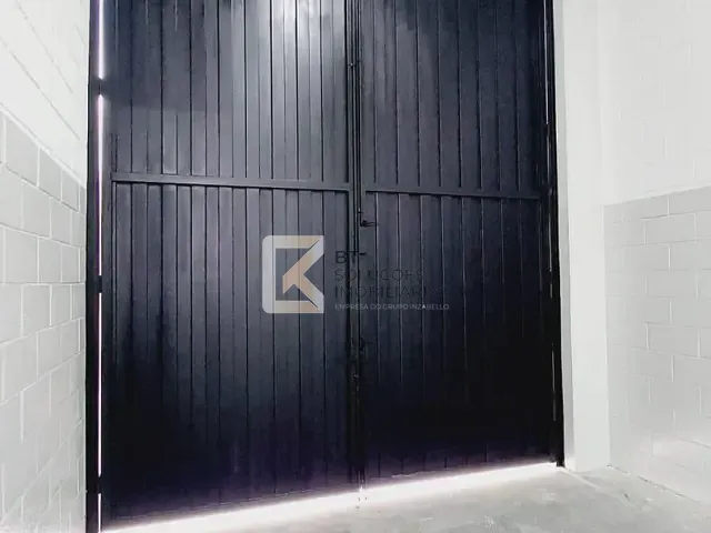 Galpão / Barracão com 338m², para alugar, no bairro Loteamento Comercial Monte Castelo em Indaiatuba
