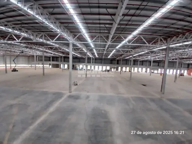 Galpão / Barracão com 1m², para alugar, no bairro Parque Jaçatuba em Santo André