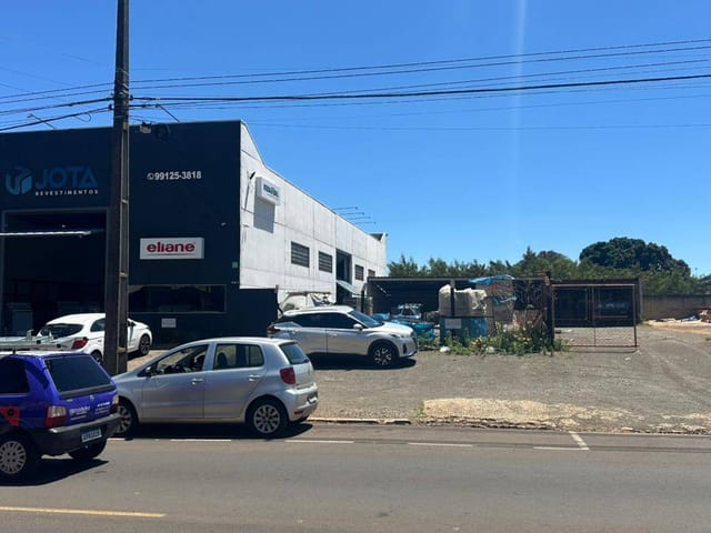 Galpão / Barracão para alugar, no bairro Centro em Cambé