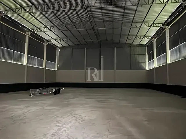 Galpão / Barracão com 1300m², para alugar, no bairro Sul do Rio em Tijucas