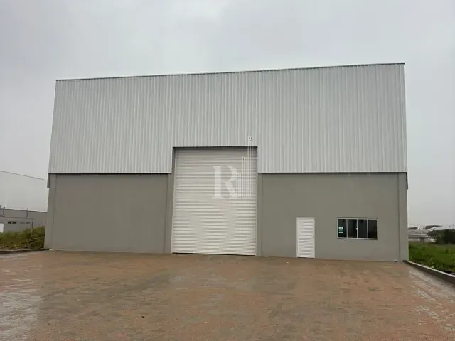 Galpão / Barracão com 1300m², para alugar, no bairro Sul do Rio em Tijucas