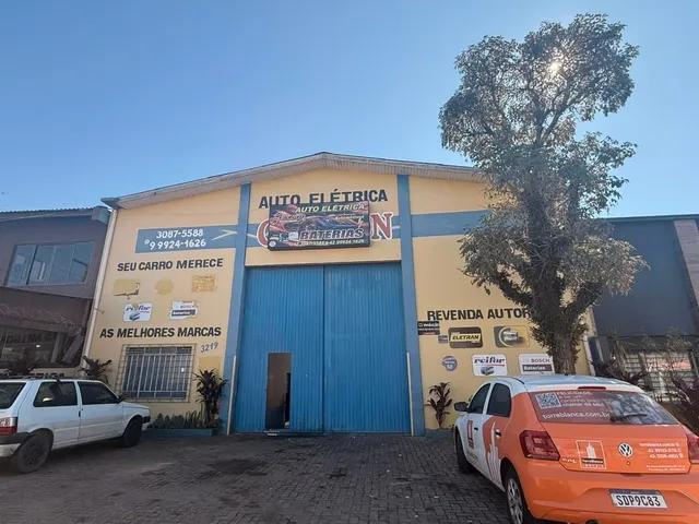 Galpão / Barracão para Locação, aproximadamente 428m², Av. Carlos Cavalcanti - Uvaranas, Ponta Grossa.