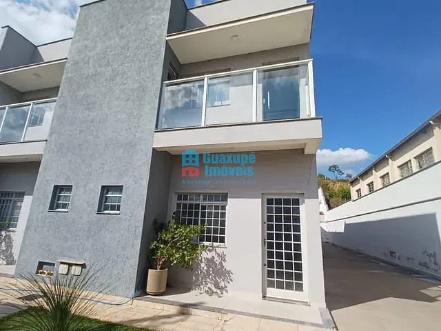 Galpão / Barracão com 937m², para alugar, no bairro Polo da Moda em Guaxupé