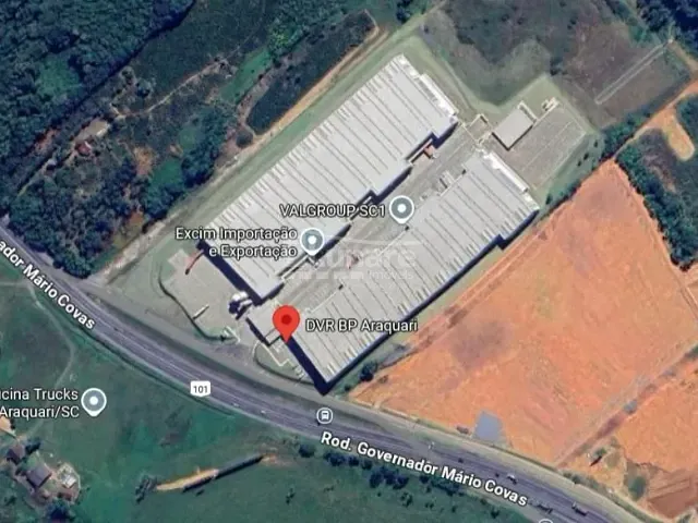 Galpão / Barracão com 155m², para alugar, no bairro Corveta em Araquari