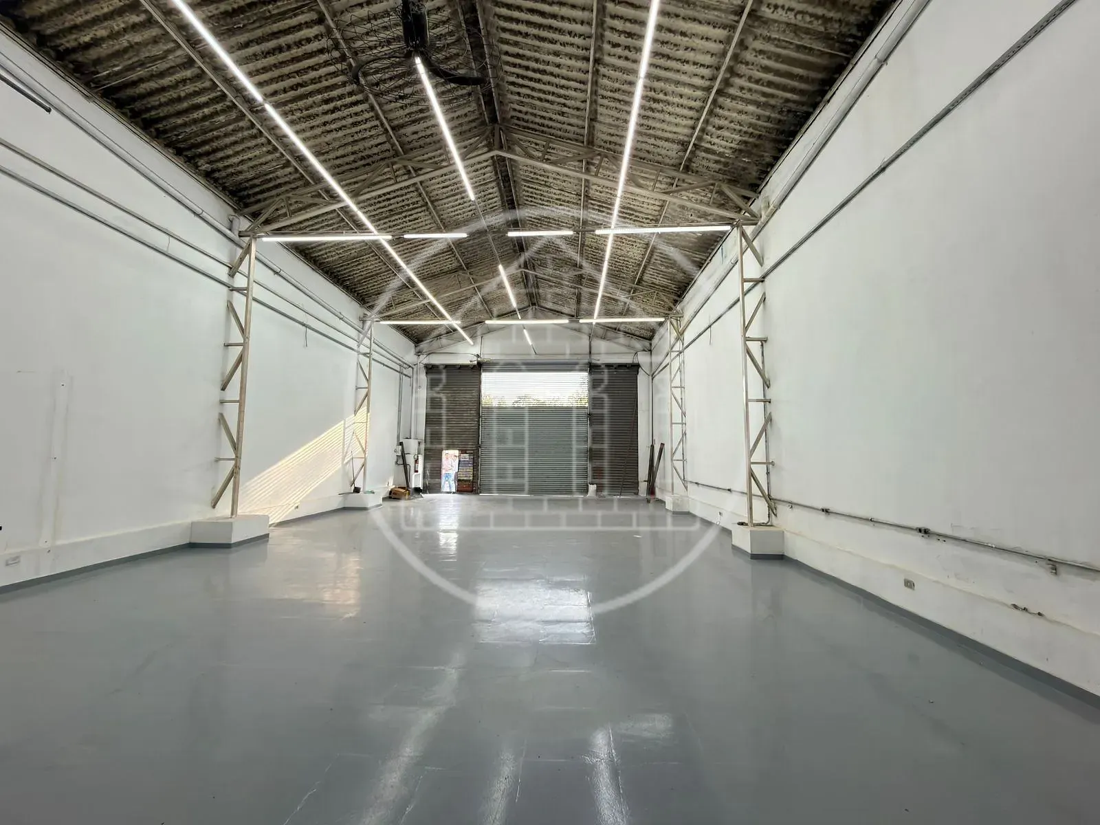 Depósito-Galpão, 200 m² - Foto 1
