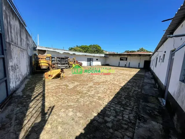 Galpão / Barracão com 600m², para alugar, no bairro Porenquanto em Teresina