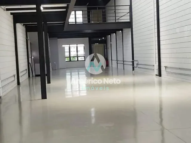 Galpão / Barracão para alugar, no bairro Cerâmica em São Caetano do Sul