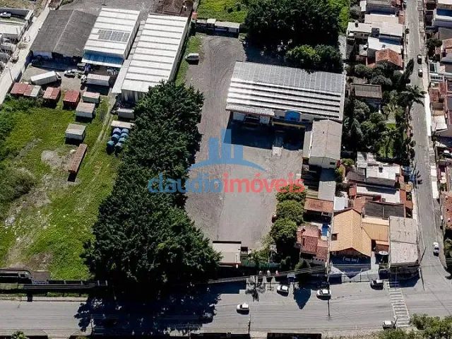 Galpão / Barracão com 17000m², à venda ou para alugar, no bairro Colônia Santo Antônio em Barra Mansa