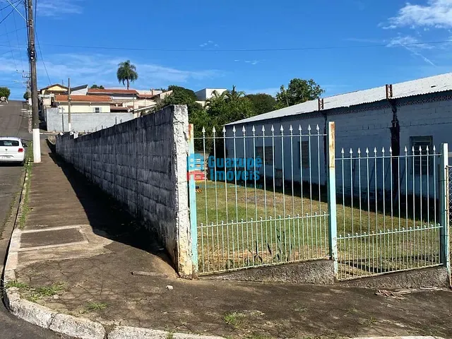 Galpão / Barracão à venda, no bairro Vila Rica em Guaxupé
