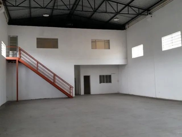 Galpão / Barracão com 500m², para alugar, no bairro Ipês (Polvilho) em Cajamar