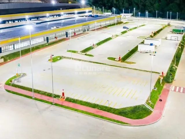 Galpão / Barracão com 56749m², para alugar, no bairro Colonial em Contagem