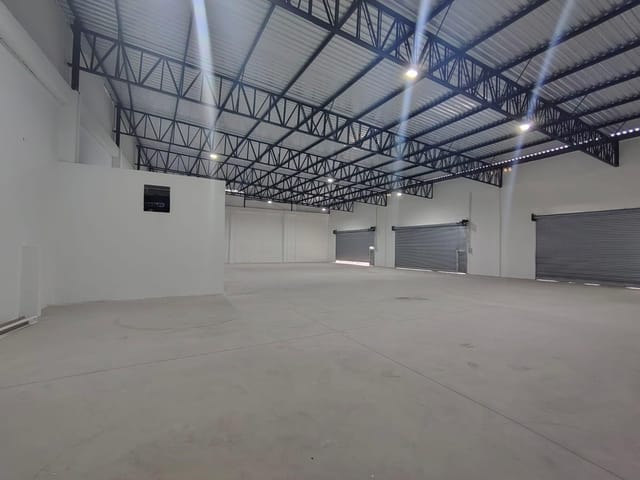 Galpão / Barracão com 258m², para alugar, no bairro Vila Nogueira em Diadema