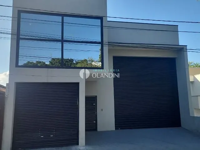 Galpão / Barracão com 319m², à venda, no bairro Centro em Artur Nogueira