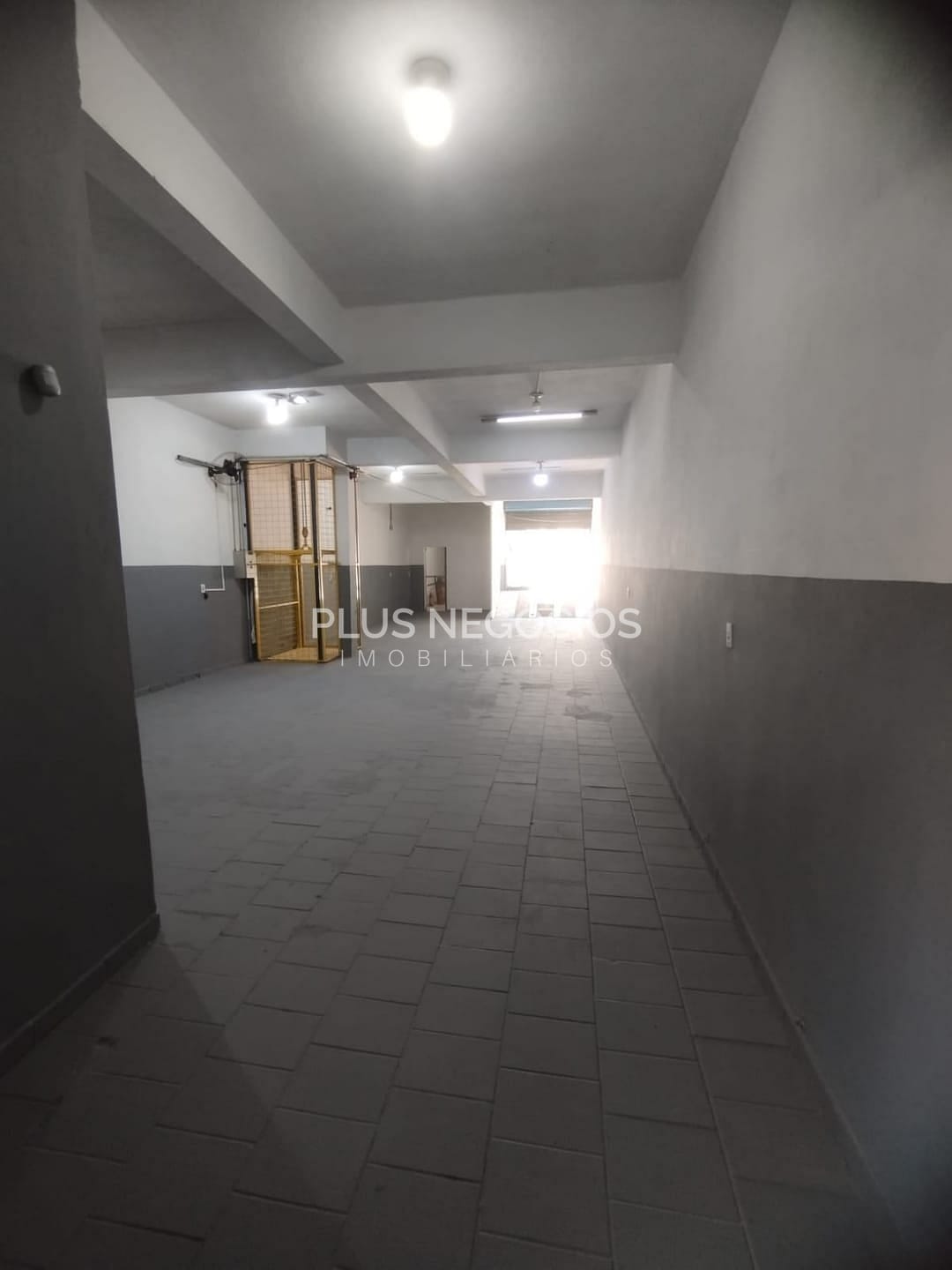 Depósito-Galpão-Armazém para alugar, 280m² - Foto 8