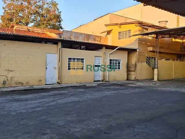 Galpão / Barracão com 586m², para alugar, no bairro Vila Nair em São José dos Campos