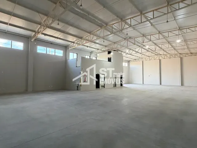 Galpão / Barracão com 600m², para alugar, no bairro São Cristovão em Andradas