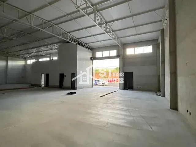Galpão / Barracão com 600m², para alugar, no bairro São Cristovão em Andradas