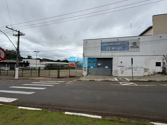 Galpão / Barracão com 1500m², para alugar, no bairro Centro em Guaxupé