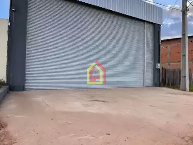 Galpão / Barracão com 300m², para alugar, no bairro Nova Marabá em Marabá