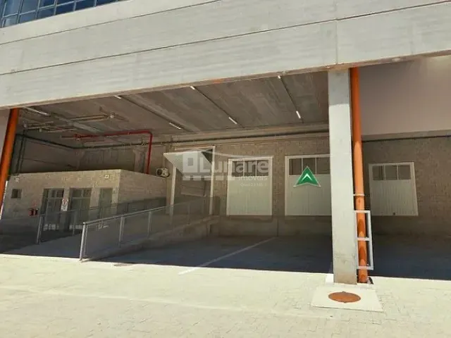 Galpão / Barracão com 24727m², para alugar, no bairro Colônia em São Paulo