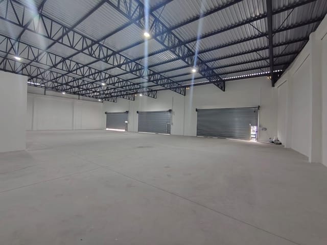 Galpão / Barracão com 207m², para alugar, no bairro Vila Nogueira em Diadema