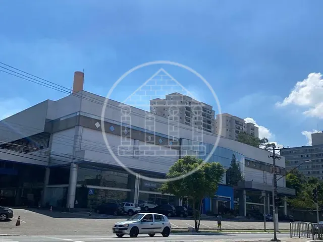 Galpão / Barracão com 9699m², à venda ou para alugar, no bairro Santo Amaro em São Paulo