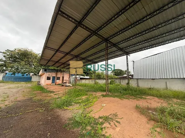 Galpão / Barracão com 1900m², para alugar, no bairro Vila Nair em São José dos Campos