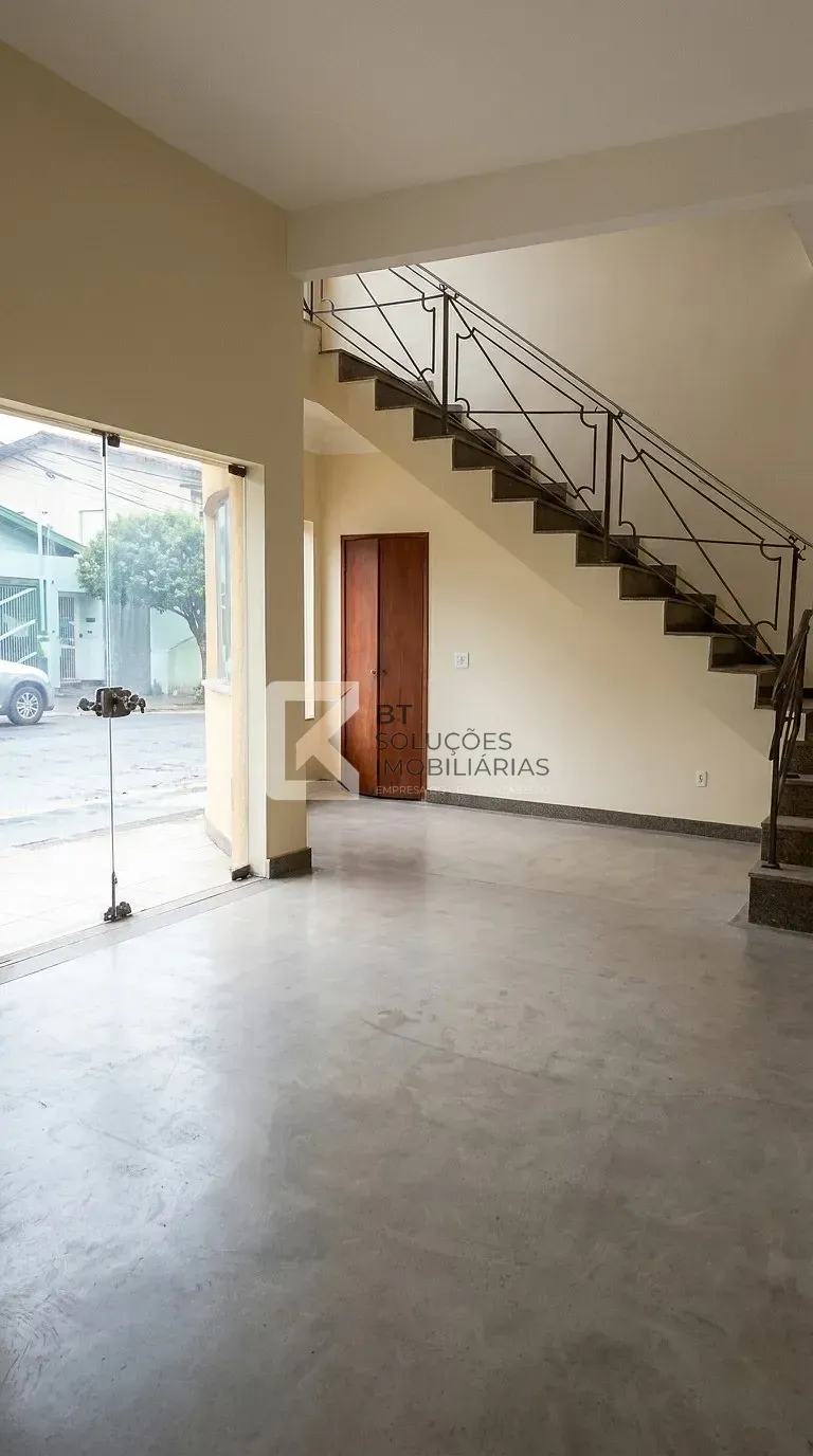Depósito-Galpão, 4000 m² - Foto 1