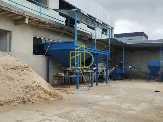 Galpão / Barracão com 1000m², à venda, no bairro Zona Industrial em Sorocaba