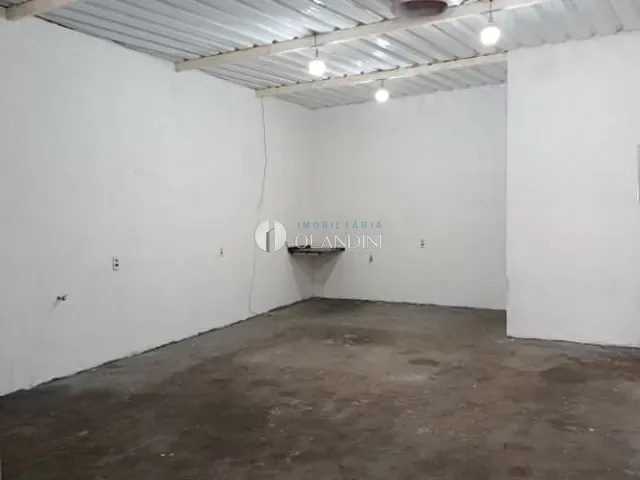 Galpão / Barracão com 250m², para alugar, no bairro Centro em Artur Nogueira