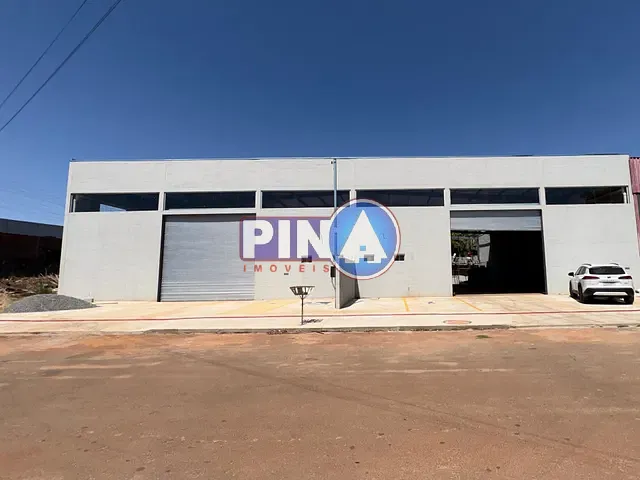 Galpão / Barracão com 420m², para alugar, no bairro Parque Primavera em Aparecida de Goiânia