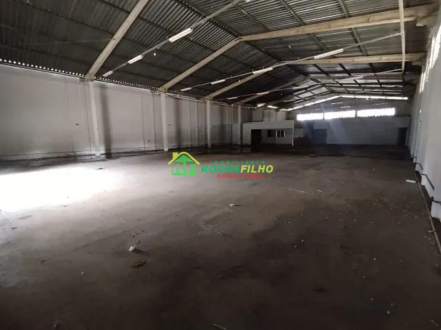 Galpão / Barracão com 745m², para alugar, no bairro Parque Piauí I em Timon