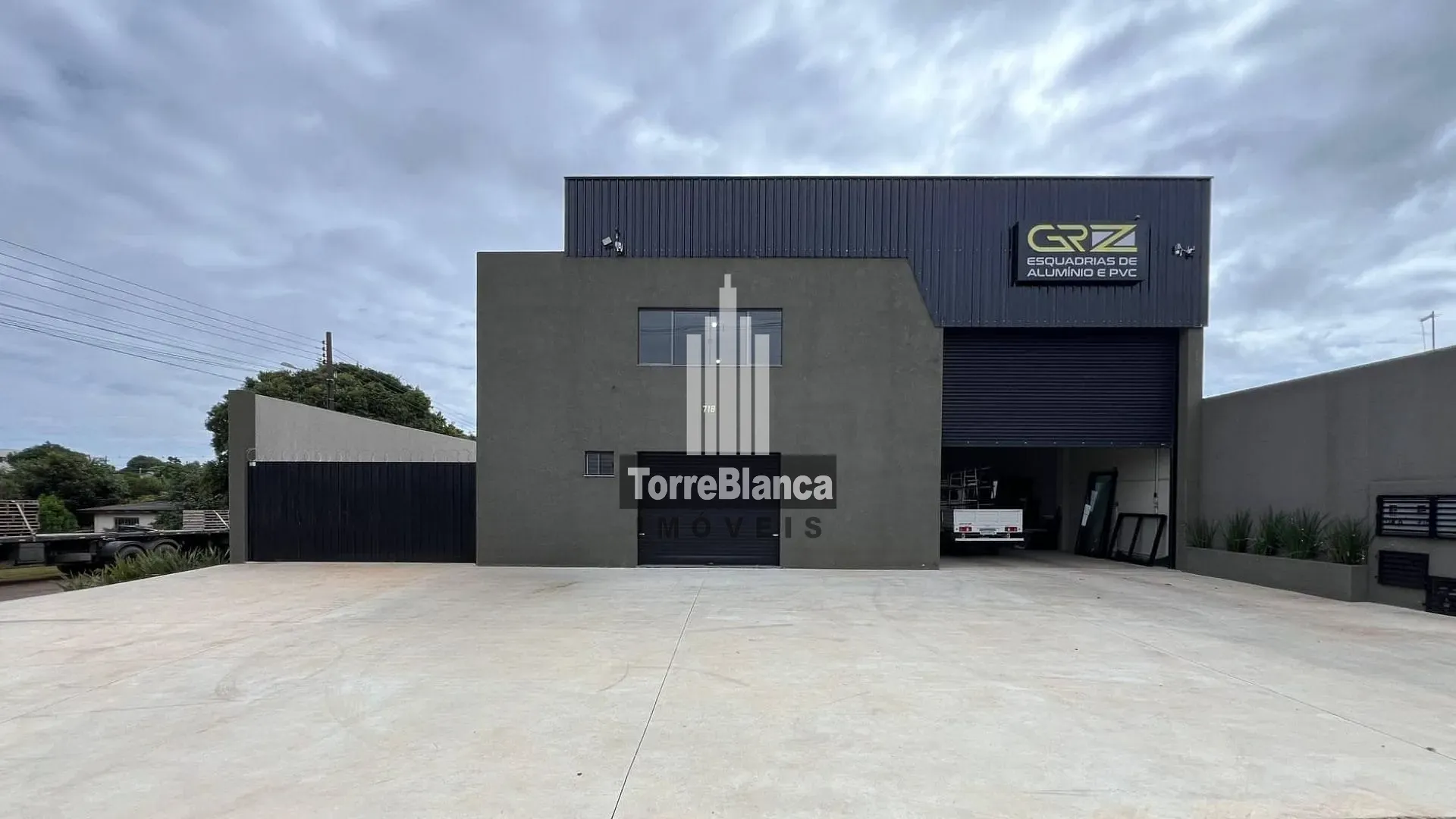 Depósito-Galpão, 320 m² - Foto 1