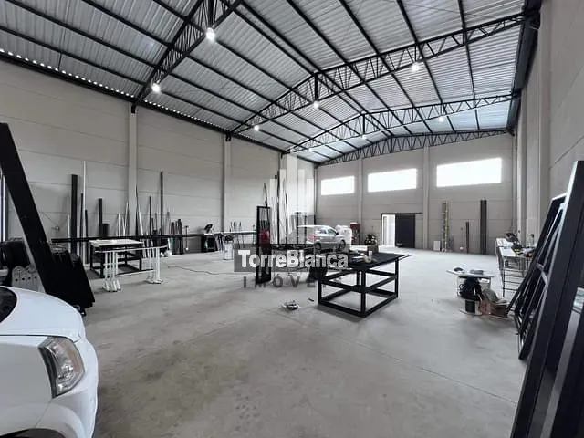Galpão / Barracão com 600m², à venda, no bairro Boa Vista em Ponta Grossa