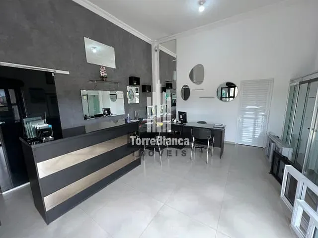Galpão / Barracão com 300m², à venda, no bairro Boa Vista em Ponta Grossa