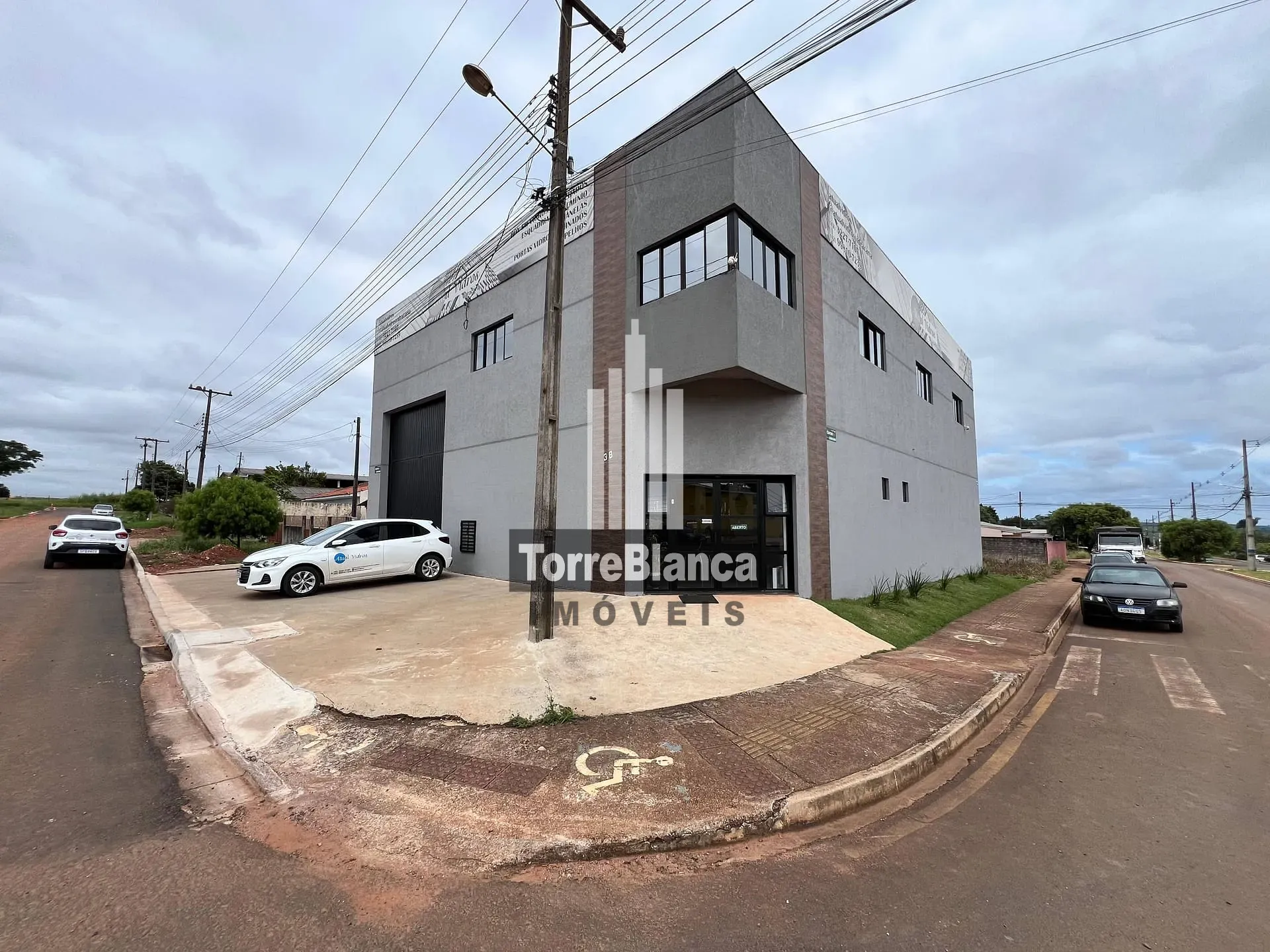 Depósito-Galpão, 330 m² - Foto 1