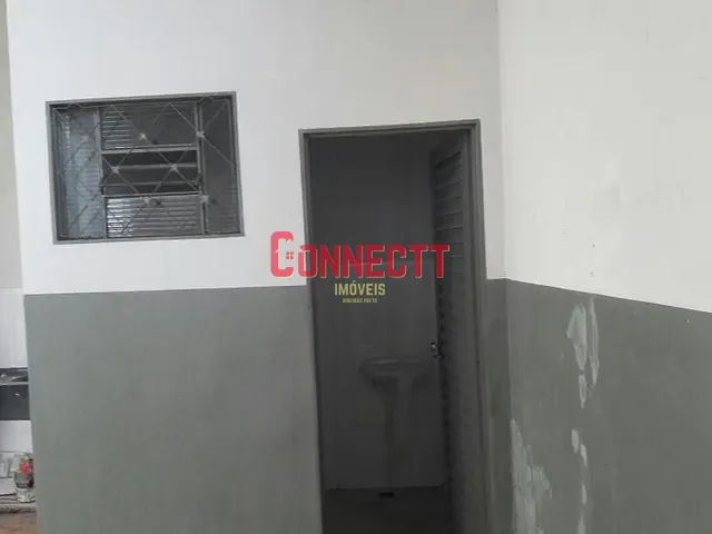Galpão / Barracão com 403m², à venda, no bairro Parque Industrial Avelino Alves Palma em Ribeirão Preto