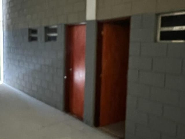 Galpão / Barracão com 450m², para alugar, no bairro Jardim Santa Marta (Fazendinha) em Santana de Parnaíba