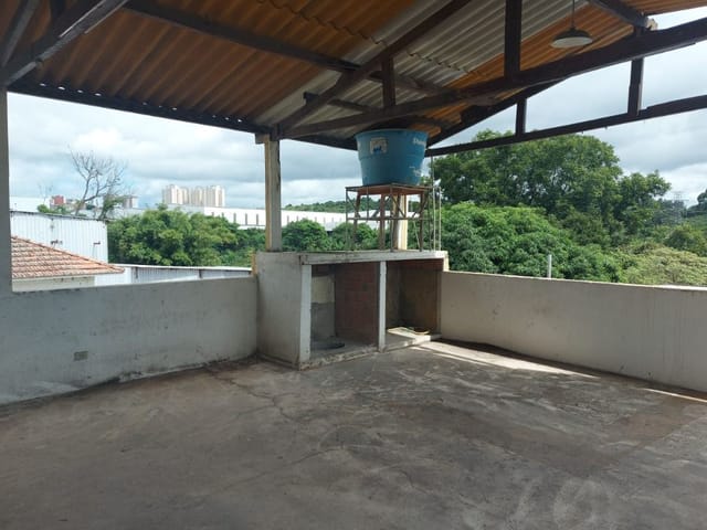 Galpão / Barracão com 400m², para alugar, no bairro Vila Sul Americana em Carapicuíba