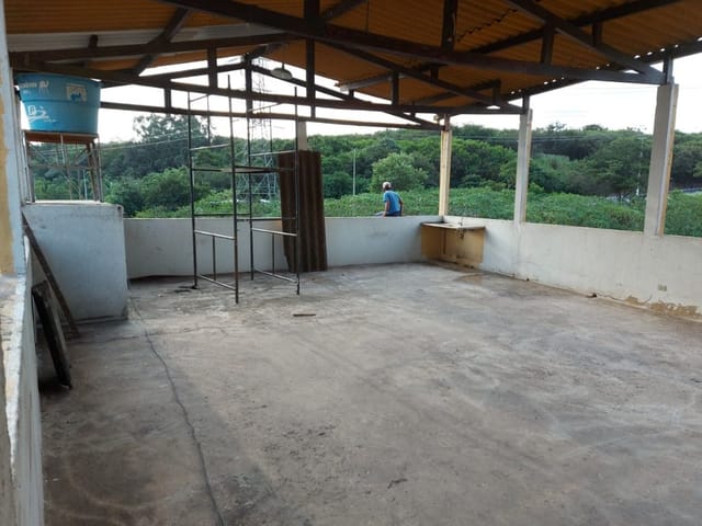 Galpão / Barracão com 400m², para alugar, no bairro Vila Sul Americana em Carapicuíba