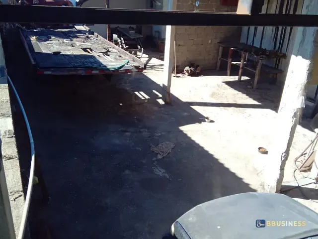 Galpão / Barracão com 623m², à venda, no bairro Parque Jardim Carioca em Campos dos Goytacazes