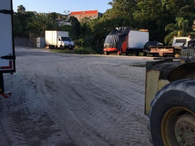Galpão / Barracão com 580m², à venda, no bairro Jardim Leonor em Cotia