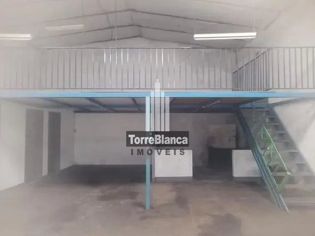 Galpão / Barracão com 250m², à venda, no bairro Nova Rússia em Ponta Grossa