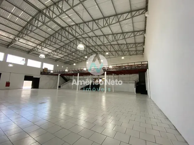 Galpão / Barracão com 2000m², para alugar, no bairro Vila Zelina em São Paulo