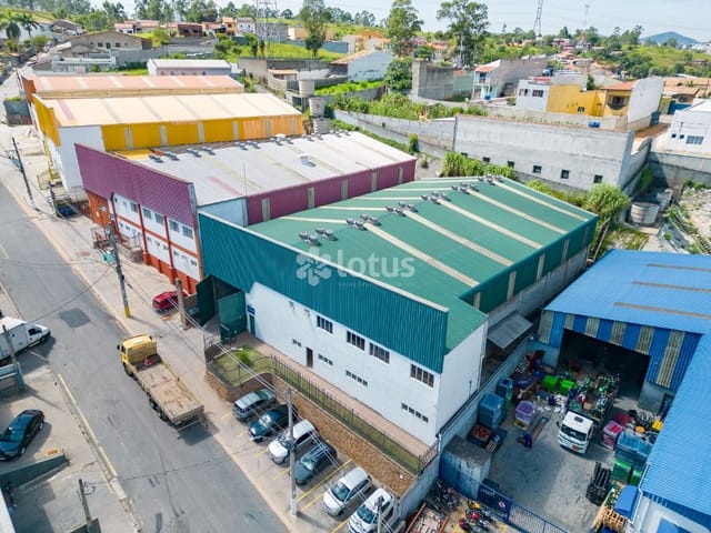 Galpão / Barracão com 1000m², para alugar, no bairro Guaturinho em Cajamar